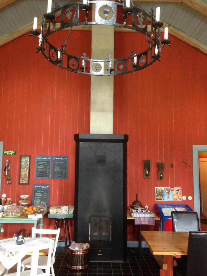Hoeglunda Gard Lantgard Lodge